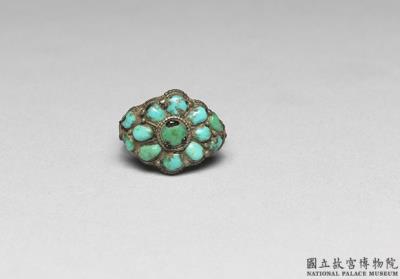 图片[2]-Silver ring with inlay of coral and turquoise, Qing dynasty, 18th c., Tibetan work-China Archive